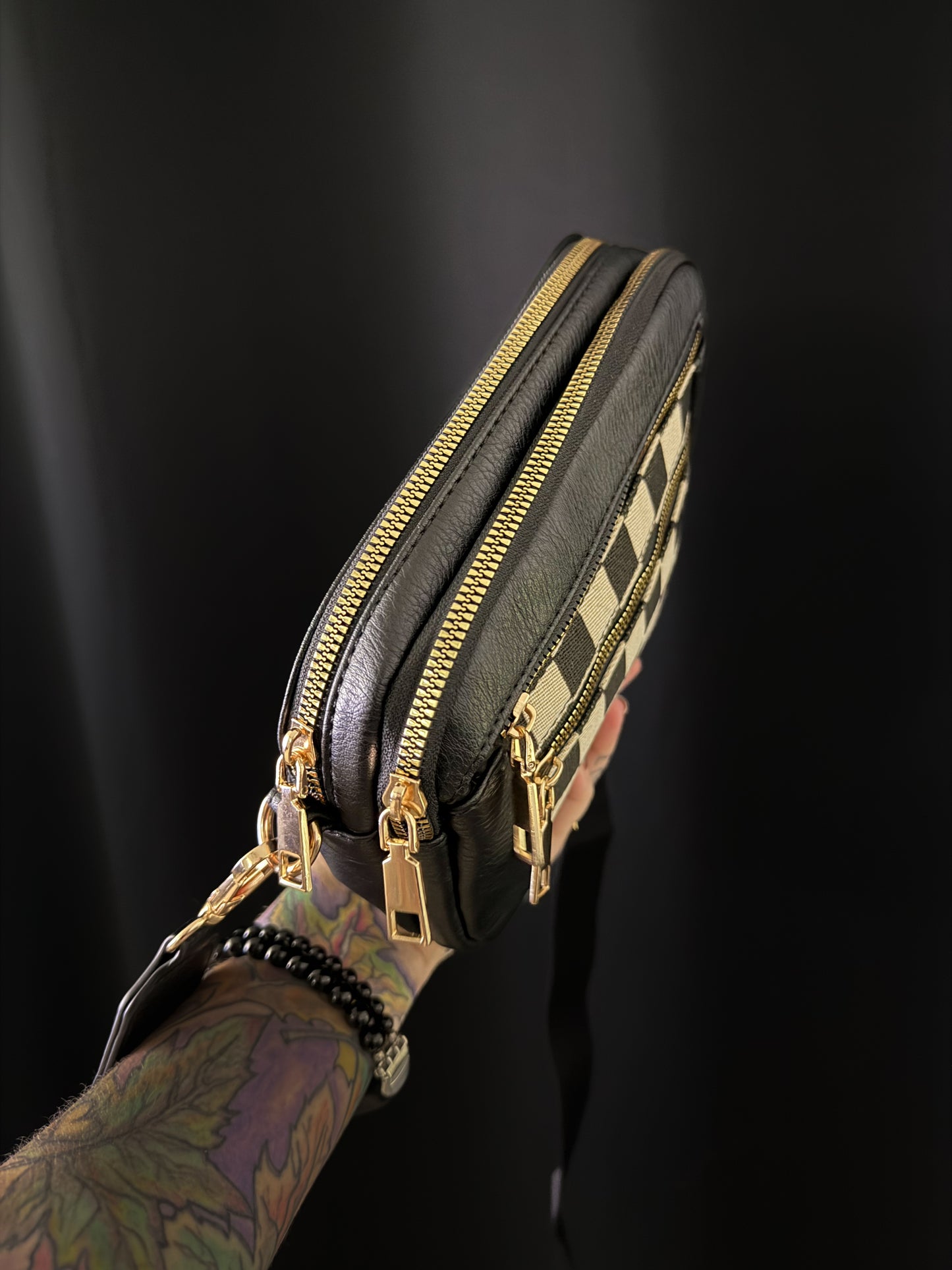 The Crossbody Bags