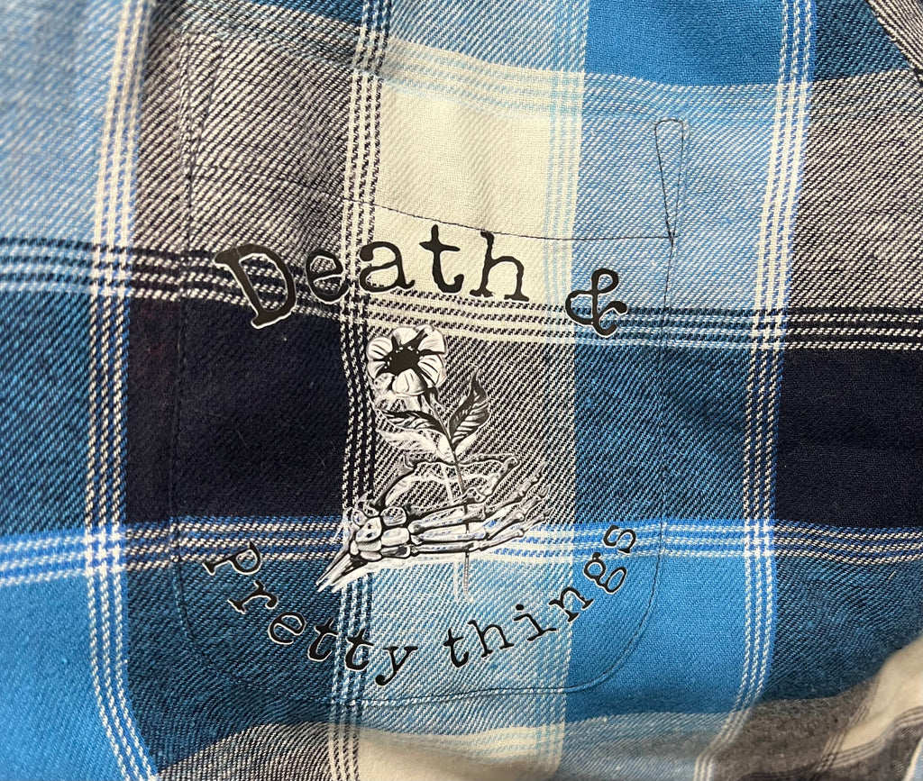 Live• Laugh• Leave flannel