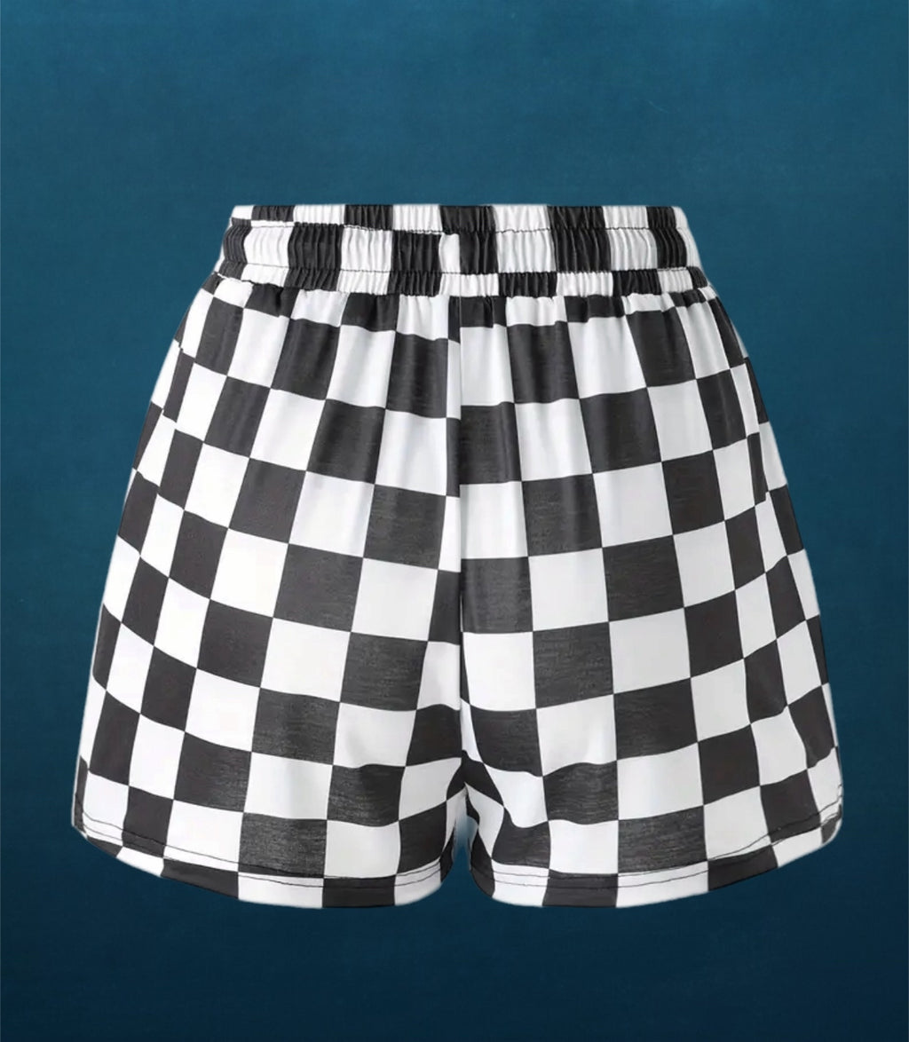 Checkered shorts with pockets