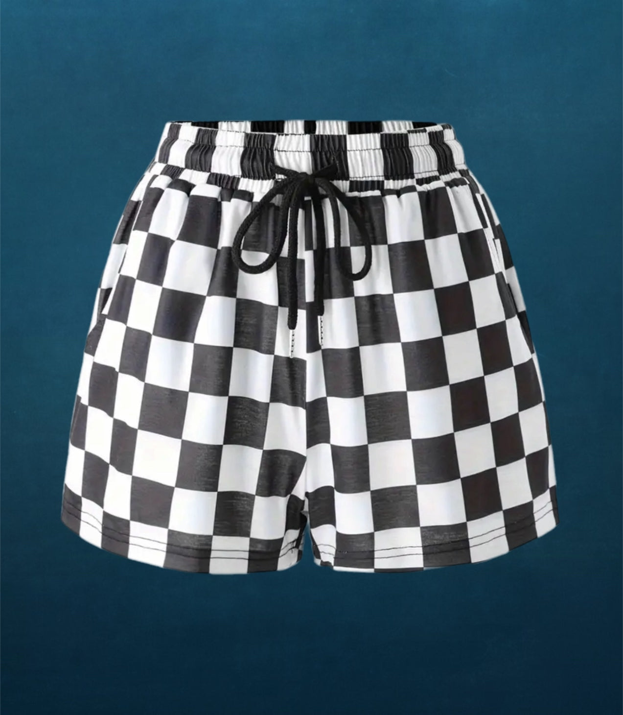 Checkered shorts with pockets