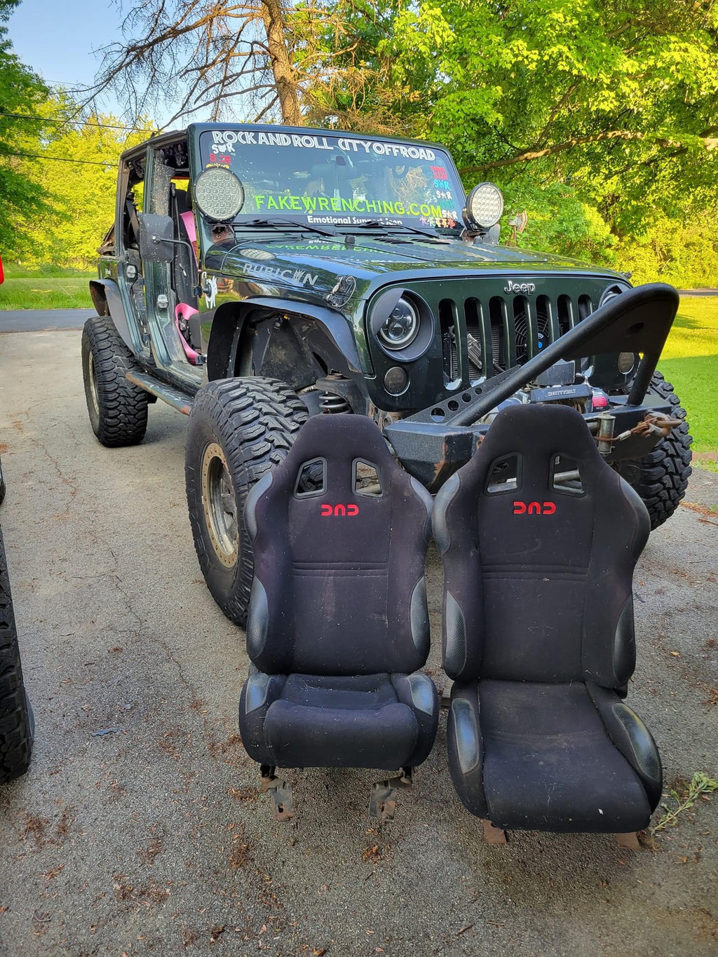 Fakewrenching windshield Banner