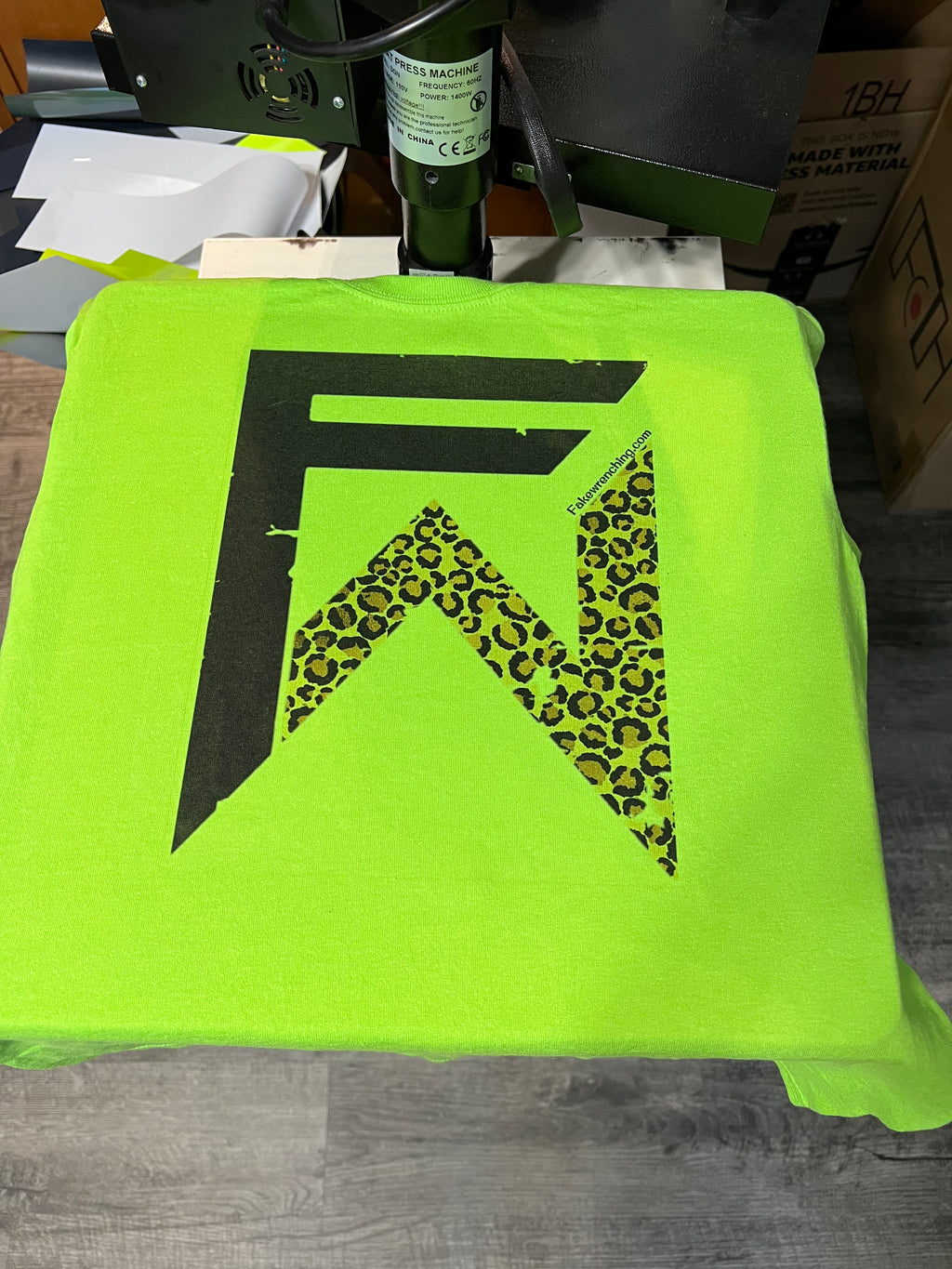 Neon FW unisex shirt