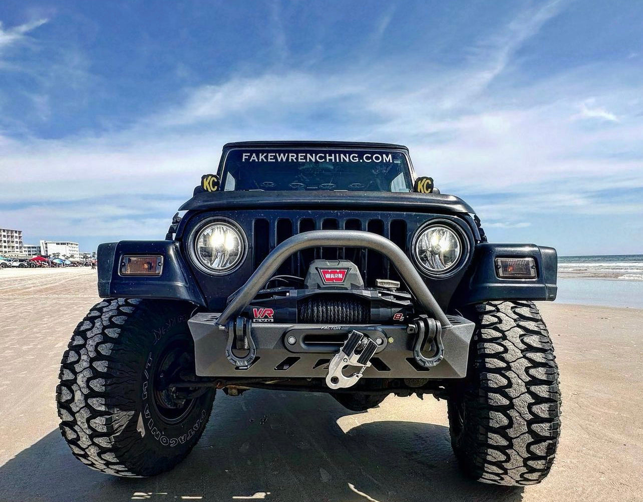 Fakewrenching windshield Banner